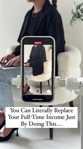 You Can Literally Replace Your Full-Time Income Just By Filming Yourself Doing Anything For 6 Seconds, With The Right Hook & Trending Audio 🎵 You Can Even Do This Without Showing Your Face! You Don’t Even Have To Create Your Own Digital Product To Start! . I Have Several Products At Various Price Points Available In My Bio.. You Could Purchase Any Of Them And Resell Them As Your Own & Start Generating An Extra Income Source By The End Of This Week! . What Would An Extra Thousand Do For You A Mo