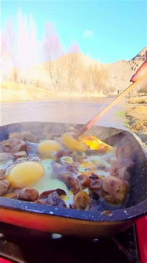 Simple & Delicious Wilderness Feast | Easy Outdoor Cooking