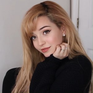 237K views · 451 reactions | Transforming Into Your Favorite Versions Of Emma Watson! #MakeupArtist #Transformation #Makeup | Jbunzie | Facebook