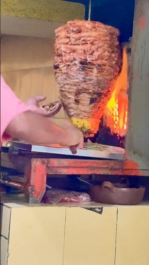 El arte del trompo de pastor