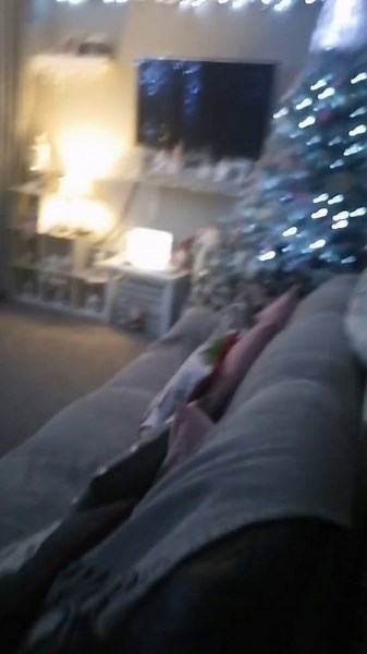 Rachael Anne Irvine (@rachaelanneirvine)’s videos with Tactical Christmas - Chivi 😘