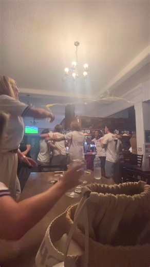 Englanddd🏴󠁧󠁢󠁥󠁮󠁧󠁿 #england #football #beers #fyp