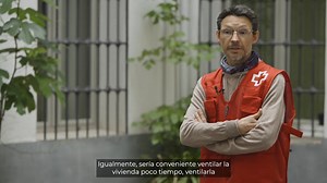 La pobreza energética afecta a más de 8 millones de personas en España. Este año, gracias a colaboraciones con otras entidades como bp, seguimos ayudando a las familias en situación de vulnerabilidad, en todo el territorio nacional. | Cruz Roja Española