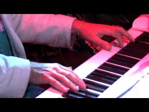 Leon Russell - "Magic Mirror" (eTown webisode #509)