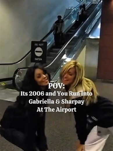 Gabriella & Sharpay 💕🔥💫. #2000sthrowback #gabriella #sharpay #childhood #highschoolmusical