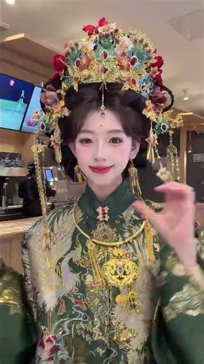 Revamp Your Look with Traditional Green Hanfu: Ming Dynasty Style, Perfect for Xi'an