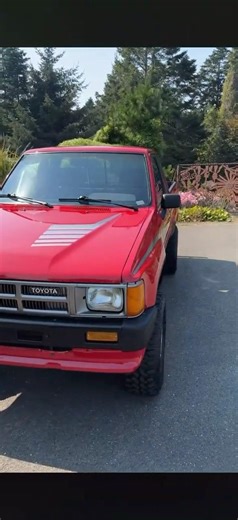 Greatest truck ever made 1987 Toyota Pickup! #automobile #toyotatruck #offroad #offroadtrucks
