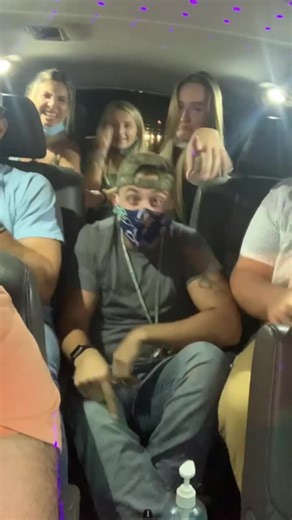 4Lifers: Exploring Life Through the Green Screen