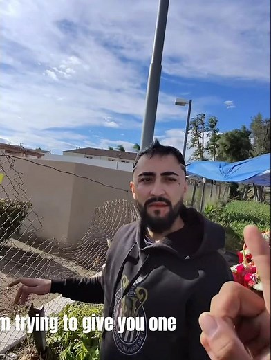 Explosive Confrontation 🤯💥 Fentinald Attempts Robbery (Caught on Ray-Ban Meta)