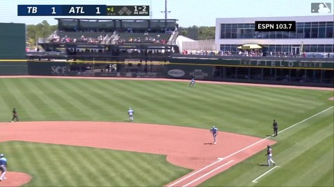 Mike Yastrzemski's solo homer