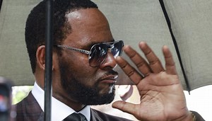 R. Kelly’s girlfriend pleads not guilty to domestic battery