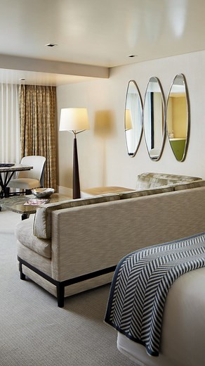 Boasting unrivaled views of the exclusive Hollywood Hills and L.A. skyline, our Vista Suites provide the ultimate WeHo experience. Unwind on your private terrace, sink into serenity in the spa-like bathroom, and make yourself at home in the spacious living area. This is luxury redefined. When do you check in? | The London West Hollywood at Beverly Hills