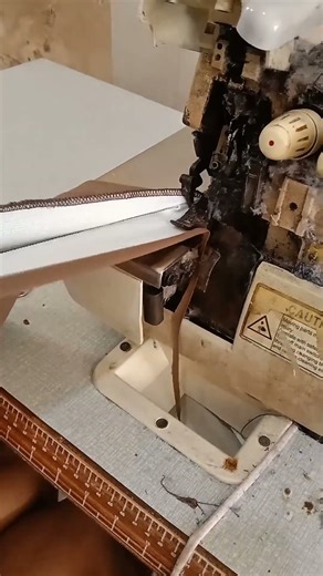 Tips & tricks for installing rubber on an overlock machine✂️🪡 #sewing #sewingtips #sewingtutorial