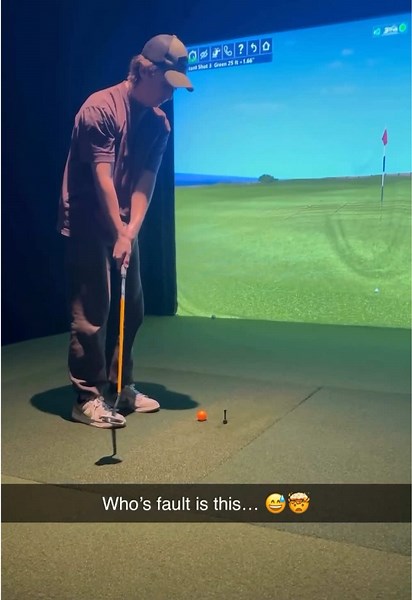 Was this a bad putt or bad simulator read... 👀 Who's fault is this... Using Trust Golf ball from Amazon, get yours today!!
