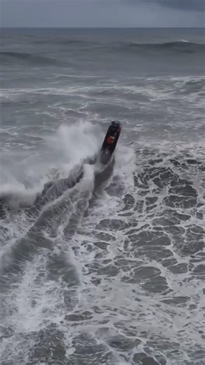 Surfing Videos & Ocean Stories on Instagram: "How to get out at Nazare: 😂😂😳🤙 Follow @thatsurfingvibes for more amazing surf videos daily ! 🏄 Credit 🎥 : @lucaschumbo Follow @thatsurfingvibes 🌊 Follow @thatsurfingvibes 🌊 Follow @thatsurfingvibes 🌊 #surfingusa #surfingday #surfworld #surfingisfun #surfporn"