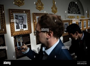 Washington, United States Of America. 17th Dec, 2025. The "White House Walk of Fame" in Washington, DC, US, on Wednesday, Dec. 17, 2025. The US is preparing a fresh round of sanctions on Russia's energy sector to increase the pressure on Moscow should President Vladimir Putin reject a peace agreement with Ukraine, according to people familiar with the matter. Credit: Credit: CNP/Admedia/Newscom/Alamy Live News Stock Photo - Alamy