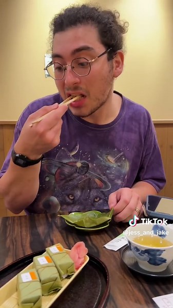 Exploring Japan's Cuisine: A Culinary Travel Guide