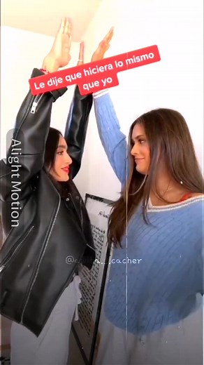 Calle y Poche: Momentos de Amor y Besos