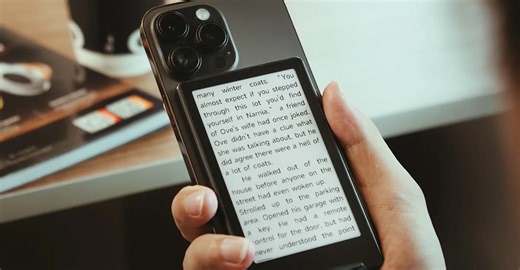 This tiny magnetic e-reader sticks to the back of your iPhone