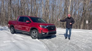 Le Honda Ridgeline 2022 a un nouveau faciès, mais conserve toujours ses qualités distinctives qui le placent au sommet de son segment. #HondaRidgeline | RPM