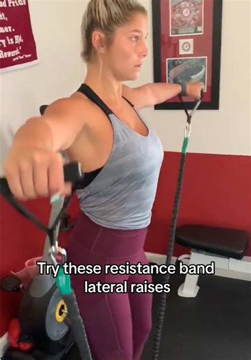 FitCord resistance bands are perfect for building upper body strength, no matter the level or goal💪 #resistancebands #homeworkout #resistancebandworkout #upperbodyworkouts #madeintheusa