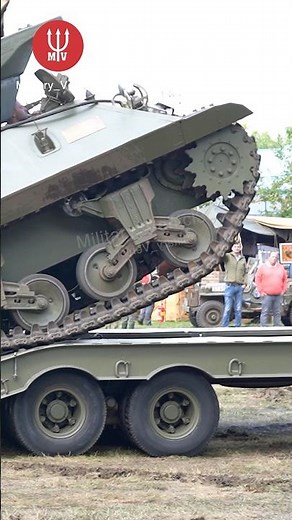 See How a WWII Achilles Tank Destroyer Is Transported! ⚙️🛠️