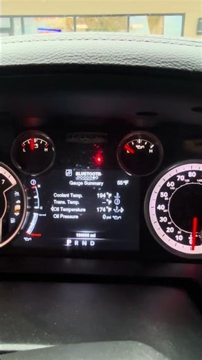 If Your Oil Gauge Hits RED… SHUT IT OFF NOW! 🚨🛢️