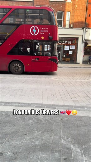 London Bus Drivers 🇬🇧❤️ #london #londonbus #londonbusdrivers
