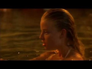 Mimi Rogers and Rachel Nichols kiss/beso HD
