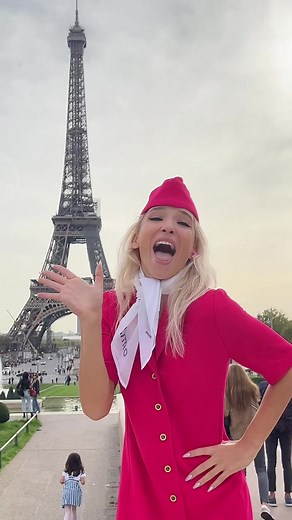 Bonjour 🇫🇷 Один із плюсів роботи стюардеси 🥰 🍷 🥐