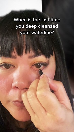 How to Cleanse Your Waterline: Easy Eyeliner Removal Tips