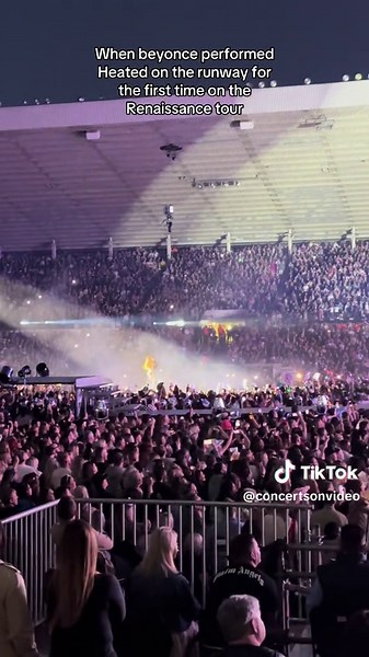 Beyoncé's Heated Performance at the Renaissance Tour