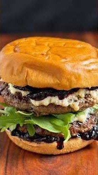 French Cherry Burger 🇫🇷