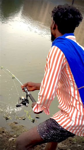 𝗣𝗔𝗟𝗟𝗔𝗩𝗔𝗥𝗔𝗠 𝗣𝗨𝗟𝗟𝗔 𝗩𝗜𝗠𝗔𝗟🦁⚡🧢 on Instagram: "🤭😝Fun video..😂🤣 #reelsinsta #instamood #trendingreels #training #song #chikkom🔥💯💙❤️🔥💖_forever #chikkom🔥 #natpu #fun #funday #1m #instagram"