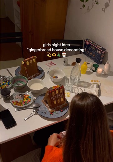 Gingerbread House Decorating Ideas for a Fun Girls Night