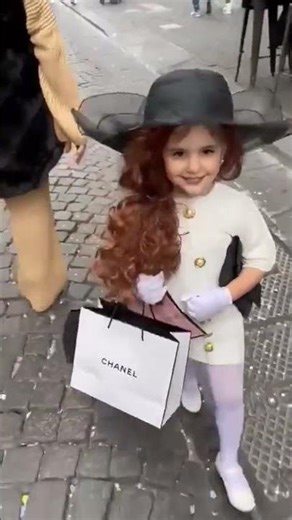 ✨ Khadija "Mini Fashion Show 💃🖤