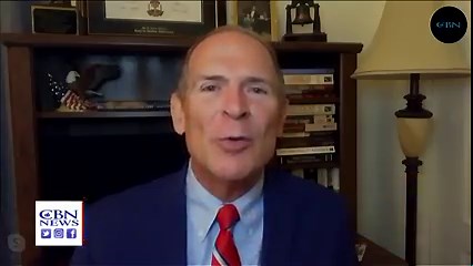 Historian William Federer Explains Why America's Youth So Captivated by Socialism | CBN News