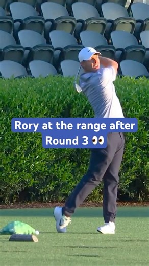 Rory back in the practice area after round 3 of the Masters 👀