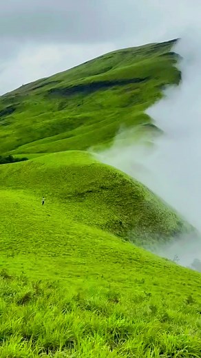 would you like to run here😊#landscape #travel #fyp #tiktok