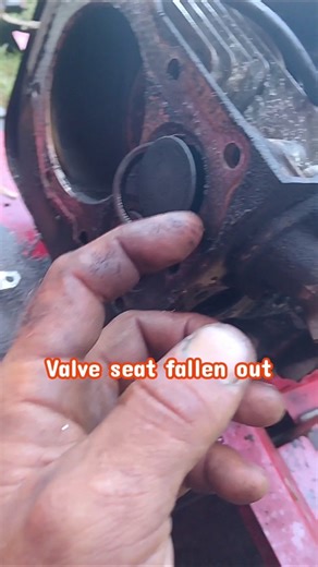 Fallen Intake Valve Seat - Mower Won't Start / No Compression #Briggs #valve