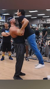 Bodybuilder Loses His Strength 😳 FOLLOW HERE ➡️ @xaviermortimer #sportslife #proathlete #magician #hollywoodlife #celebritynews #fitness #bodybuilder | Xavier Mortimer