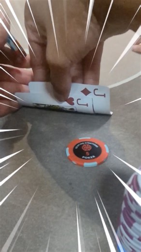 playing everyone’s fav hand 🤪 #poker