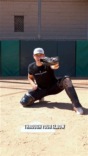 Why MLB catchers preset to their glove side #baseball #softball #catchingmadesimple