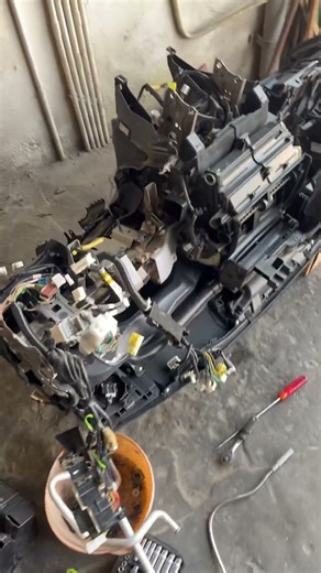 #subaruxv #madeinjapan #evaporator #leakage #dasboard #remove