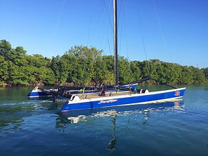 Dennis Conner’s 1988 Catamaran Stars & Stripes in Biscayne Bay | The Catamaran Gurus