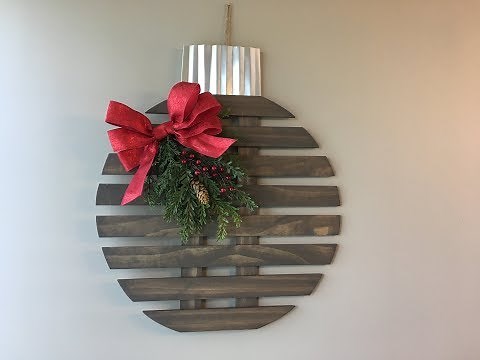 How to Make a Rustic Wood Christmas Ornament Decoration - Customize With Your Cricut!