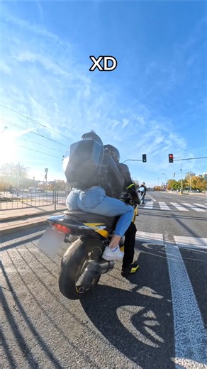 Myślicie że Motorius przyjmie ją w swoje łaski? 😂🤔 #motorius #viral #vibe #shrots #shorts