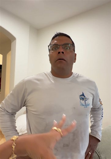 mom is READY 😂 sorry dad but this is just how we have to do it 🤦🏽‍♀️ #theaguilars #dad #mom