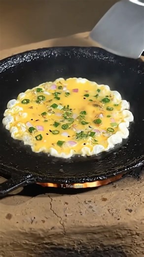 Wait for the Flip! #omlette #streetfood #shorts #foodvideo #viral