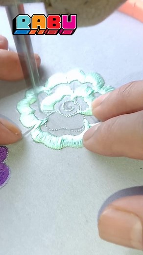 This is an easy way to embroider flowers quickly and beautifully with a simple machine. #embroidery #bordir #flowers #learnembroidery #fyp | Kanaya Bordir
